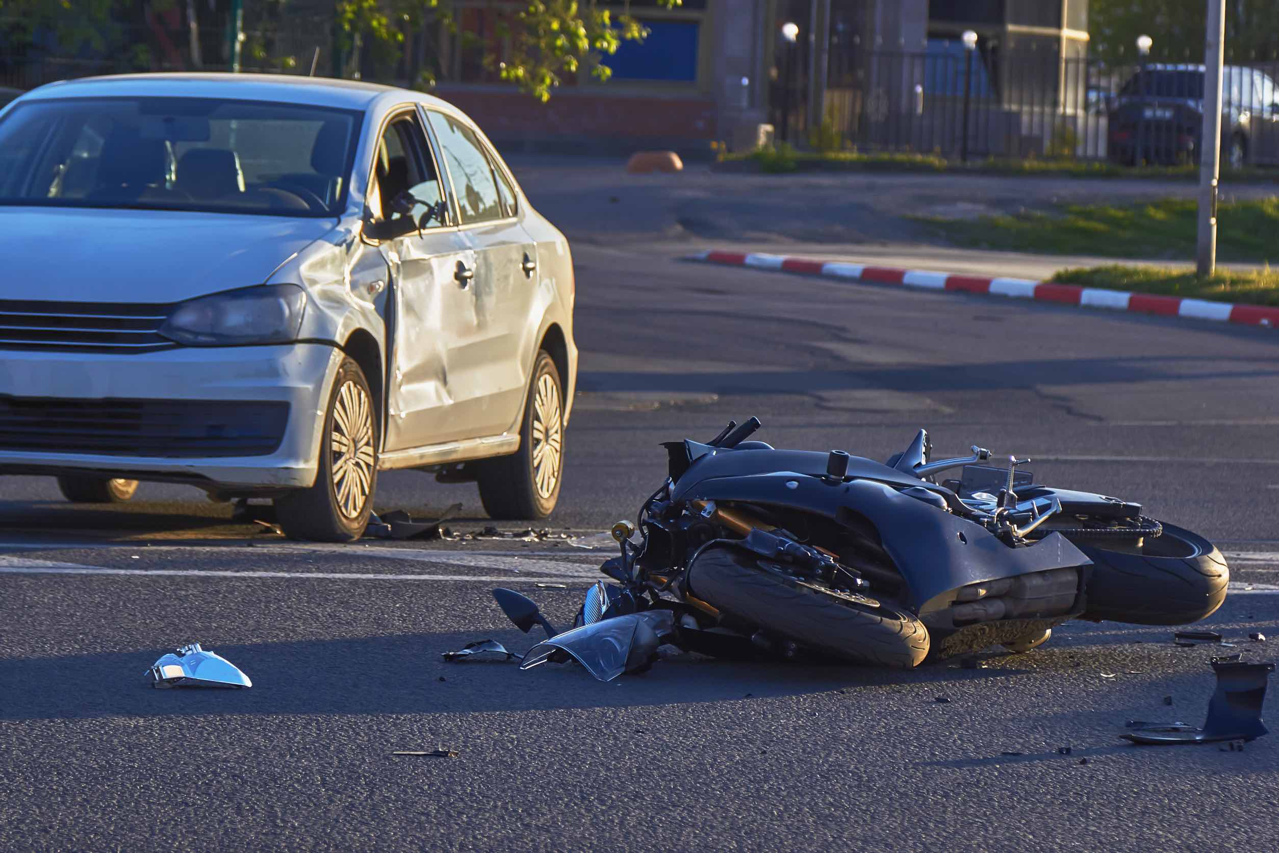 Accidente mortal de coche contra moto en E Flamingo Road
